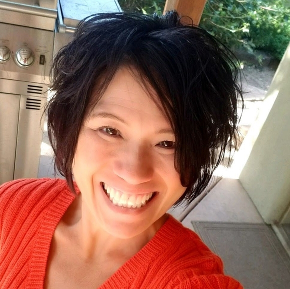 Meet your Posher, Jenifer - Picture 2 of 2